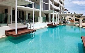 Waters Edge Apartments